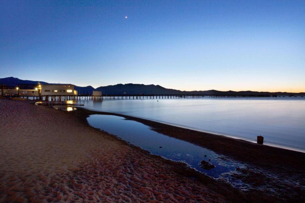 Howard Johnson By Wyndham South Lake Tahoe Bagian luar foto